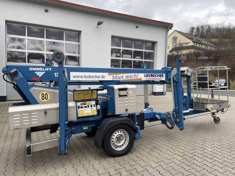 Anhängerarbeitsbühne mieten – Arbeiten in bis zu 12,80 m Höhe